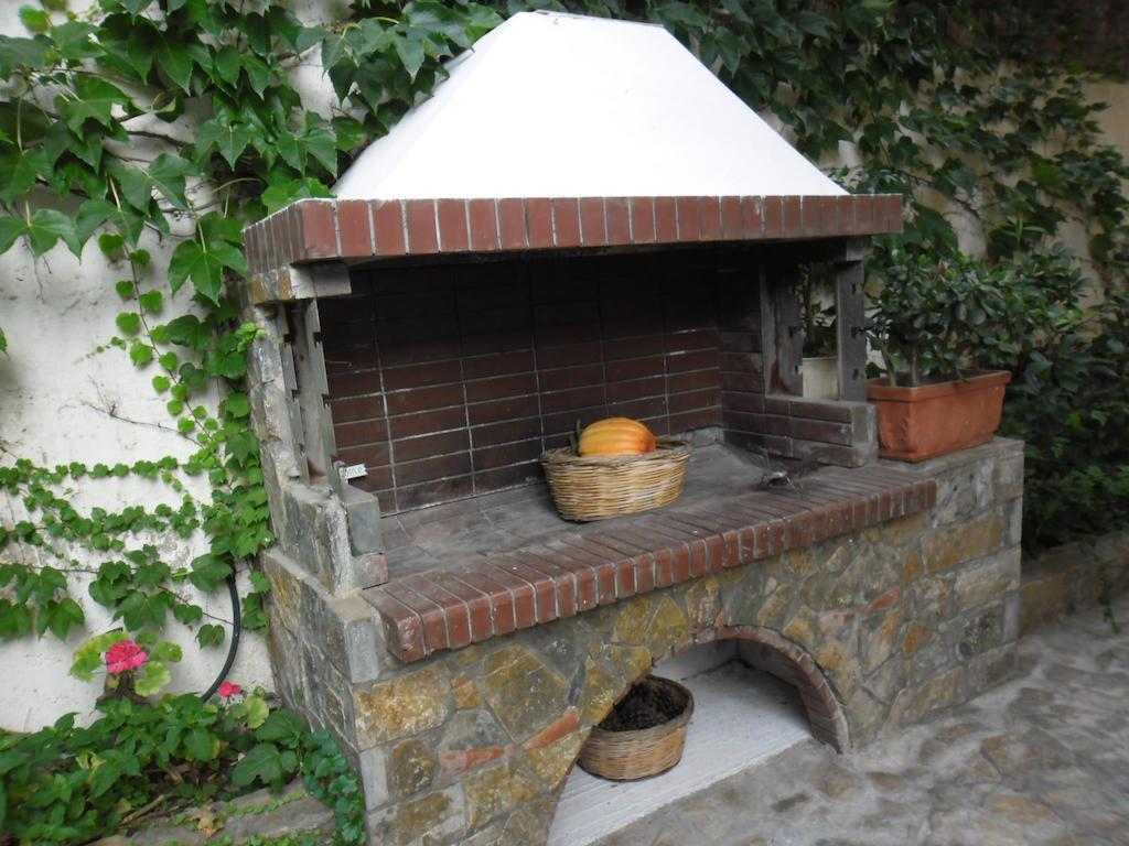 Litsa Appartement Plomari Buitenkant foto